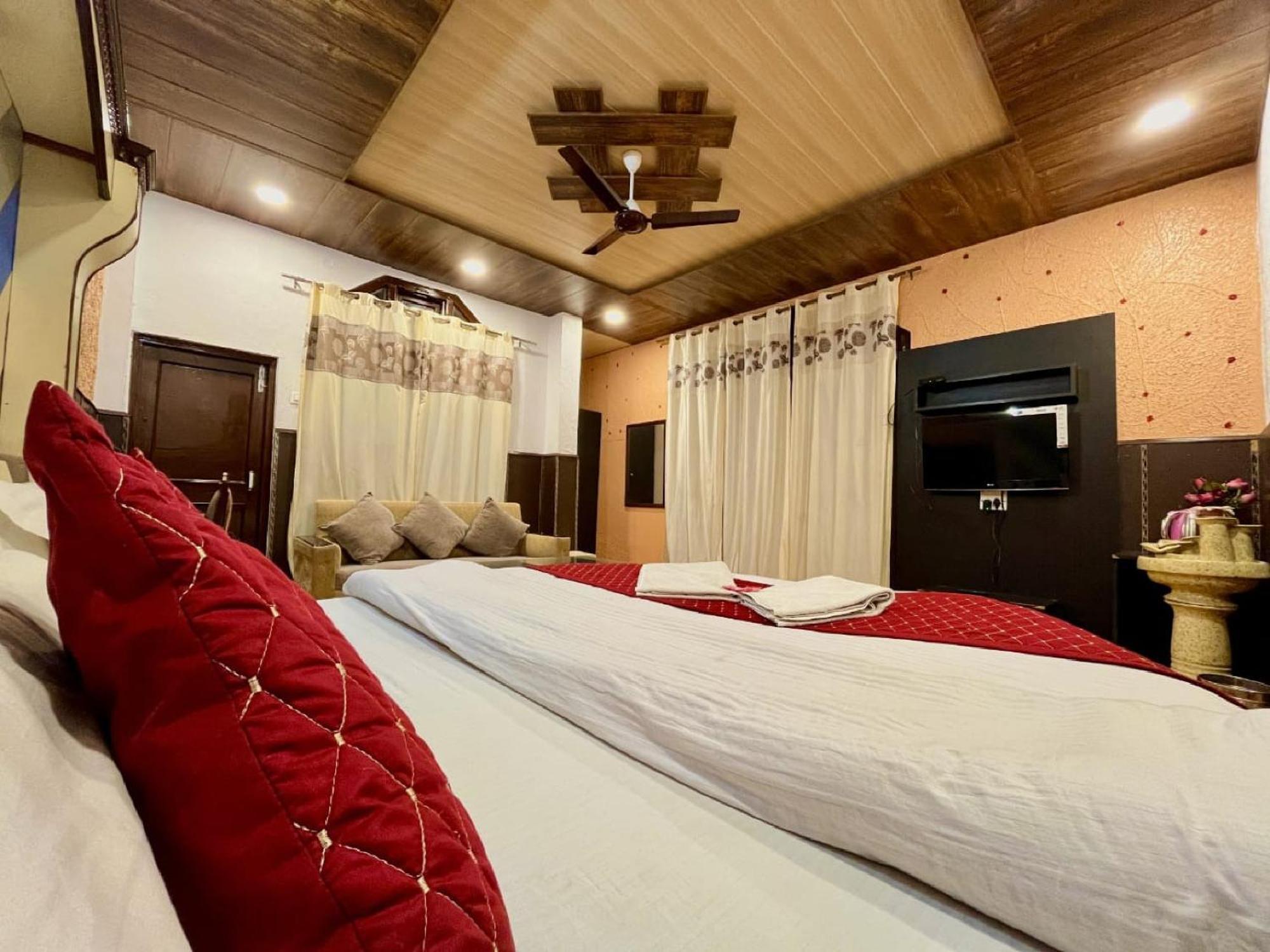 Sparkle Star Resort Khajjiar Buitenkant foto